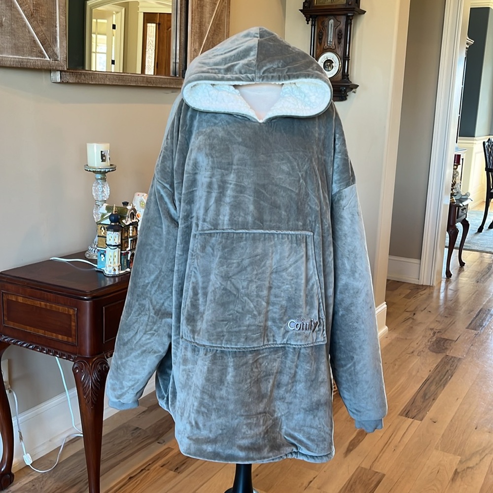 The Comfy Snuggie Pullover Blanket Gray Velvety Sherpa Robe Womens XS S M L XL